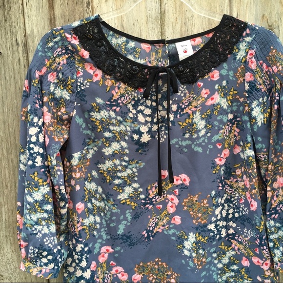 LC Lauren Conrad Floral Peasant Peter Pan Lace Collar 3/4 Sleeve Blouse XS - Picture 3 of 6